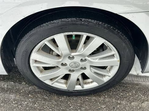 Used 2013 Nissan Sentra SL w/ Premium Pkg image 5