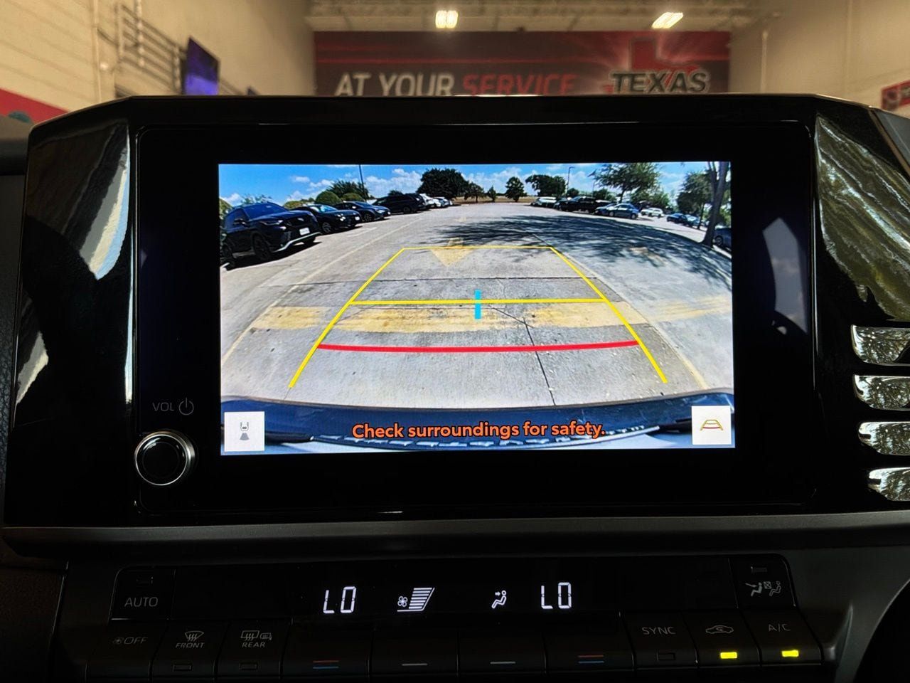 Used 2026 Toyota Camry LE FWD image 32