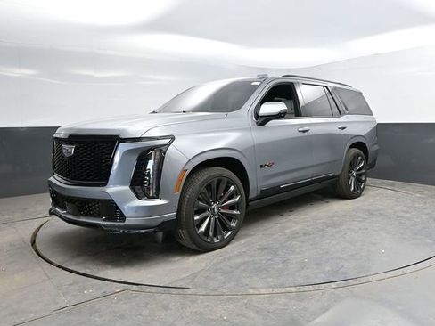 Used 2025 Cadillac Escalade V AWD/4WD image 5