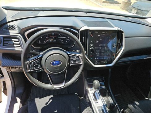 Used 2025 Subaru Ascent Premium AWD/4WD image 17