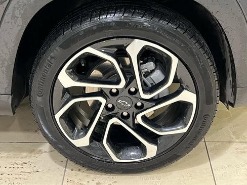 Used 2024 Chevrolet Trax RS w/ Driver Confidence Package image 3