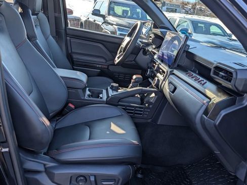 Certified 2025 Toyota Tacoma TRD Pro image 18