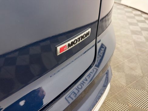 Used 2022 Volkswagen Atlas Cross Sport SEL R-Line image 12