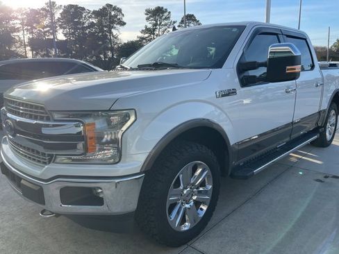Used 2019 Ford F150 Lariat image 1