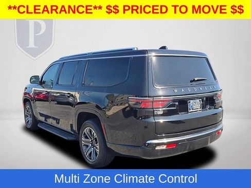 Used 2024 Jeep Wagoneer L Series II w/ Flexible Seating Group AWD/4WD image 10