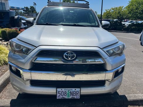 Used 2018 Toyota 4Runner Limited AWD/4WD image 2
