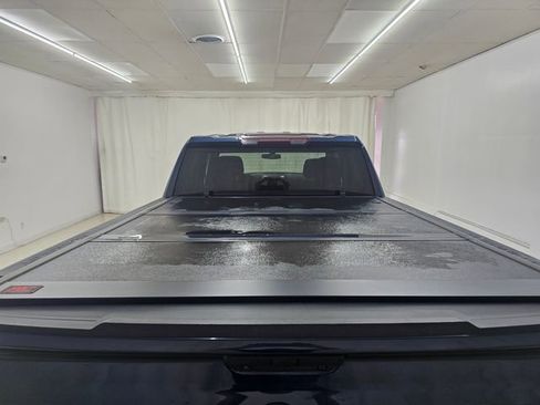 Used 2022 Chevrolet Silverado 1500 LT AWD/4WD image 17