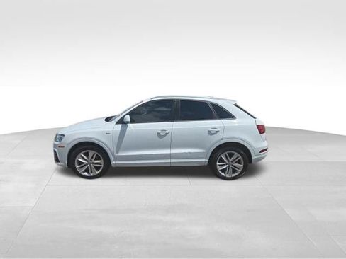 Used 2018 Audi Q3 2.0T Premium w/ Convenience Package AWD/4WD image 4