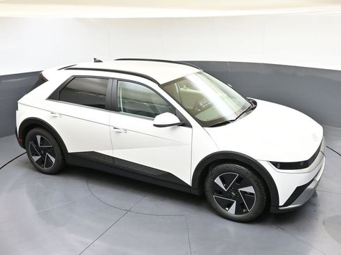 New 2025 Hyundai Ioniq 5 SEL image 49