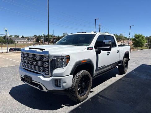 Used 2021 GMC Sierra 3500 Denali w/ Denali Ultimate Package AWD/4WD image 2