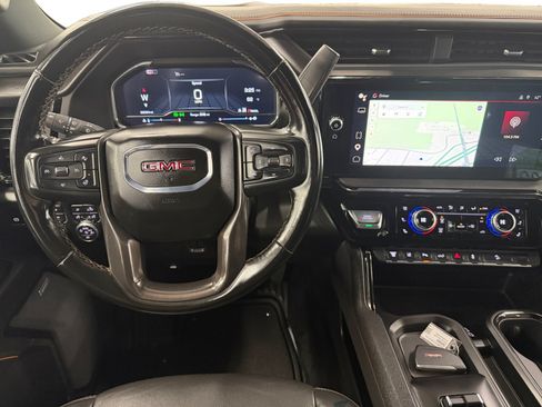 Used 2025 GMC Sierra 2500 AT4 AWD/4WD image 13
