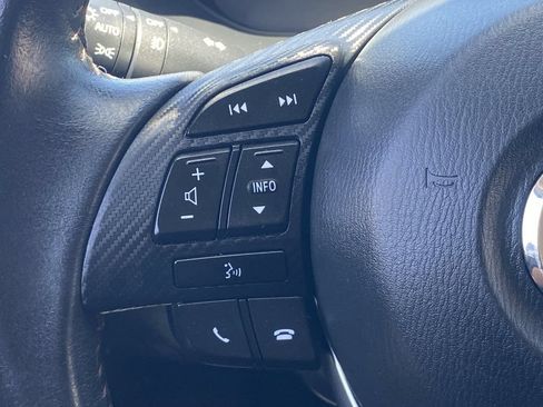 Used 2016 MAZDA MAZDA3 i Touring w/ Popular Equipment Package FWD image 24