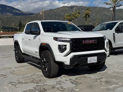 Used 2025 GMC Canyon Elevation