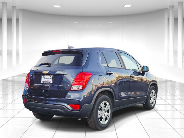 Used 2019 Chevrolet Trax LS w/ Tint and Cruise Package FWD image 3