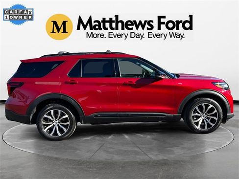 Used 2025 Ford Explorer ST-Line image 6