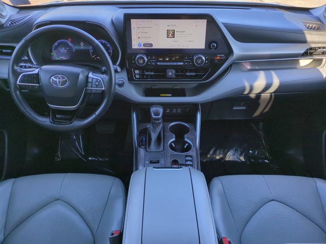 Used 2023 Toyota Highlander Limited AWD/4WD image 15