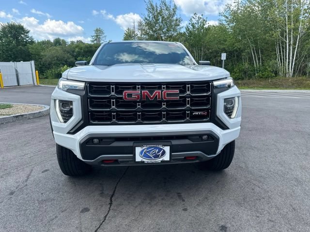 Used 2024 GMC Canyon AT4 w/ Canyon Safety Plus Package AWD/4WD image 8