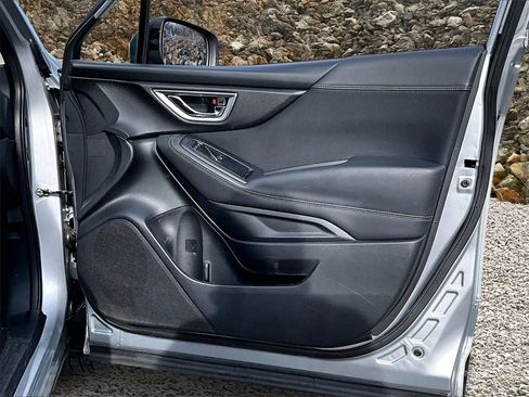 Used 2019 Subaru Forester Premium image 21