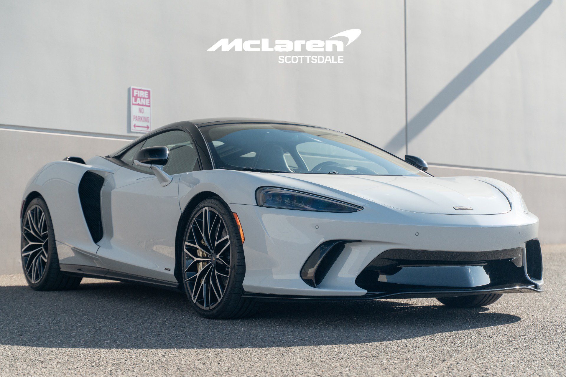 Used 2025 McLaren GTS RWD image 9