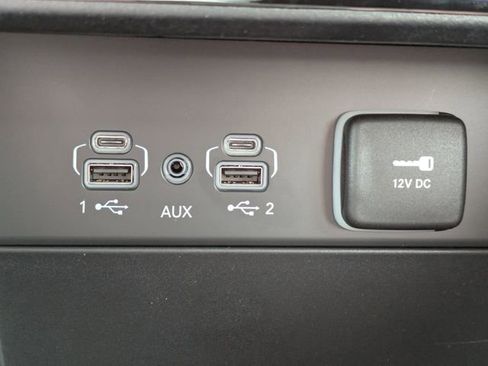 New 2025 Jeep Grand Cherokee L Limited w/ Luxury Tech Group II AWD/4WD image 24