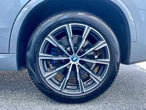Used 2024 BMW X5 xDrive50e w/ M Sport Package AWD/4WD image 10