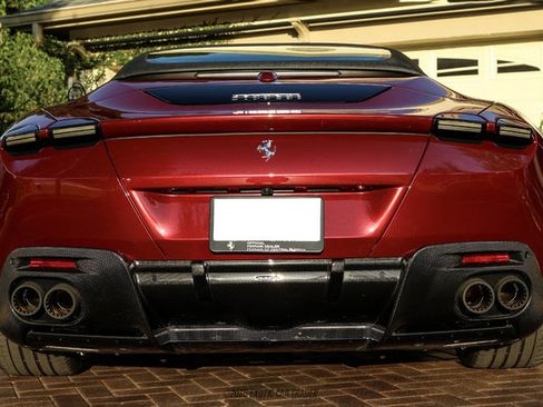 Used 2025 Ferrari Roma Spider RWD image 7