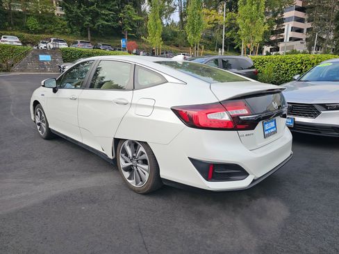 Used 2020 Honda Clarity Touring image 5