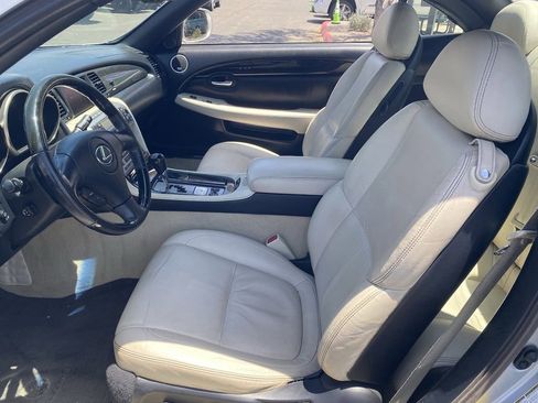 Used 2009 Lexus SC 430 Convertible RWD image 17