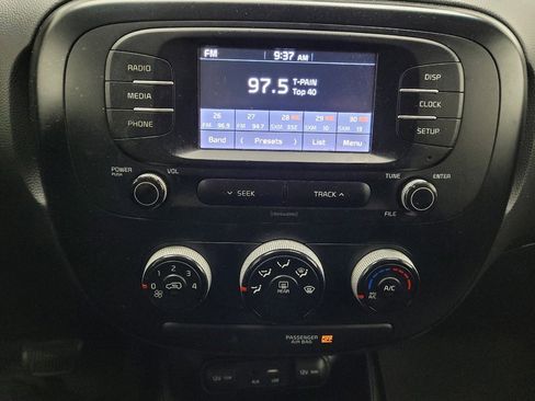 Used 2019 Kia Soul image 25