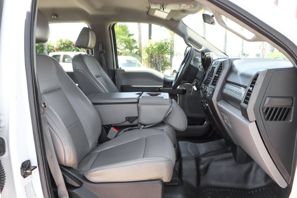 Used 2019 Ford F550 2WD Crew Cab Super Duty image 36