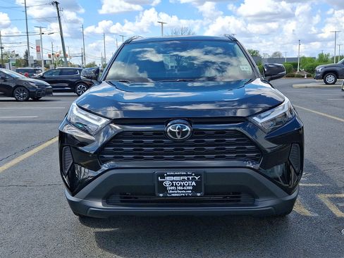 Used 2024 Toyota RAV4 XLE w/ Convenience Package image 2