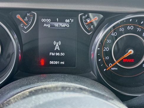 Used 2018 Jeep Wrangler Sport AWD/4WD image 15