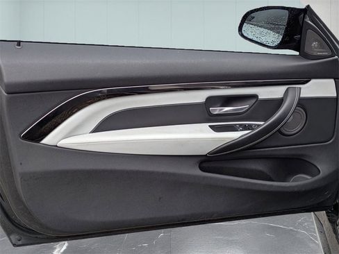 Used 2020 BMW M4 Base w/ Competition Package image 16