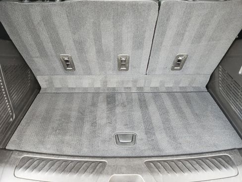 Used 2021 Chevrolet Tahoe LT w/ LT Signature Package image 36