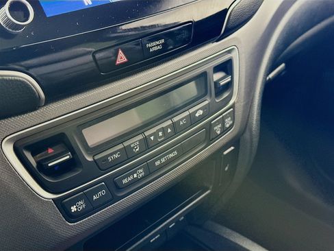 Used 2023 Honda Ridgeline RTL-E image 14