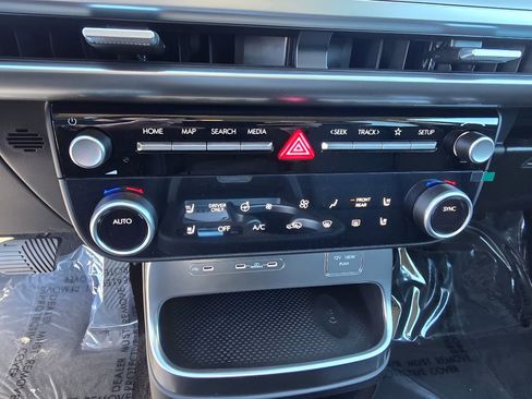 New 2026 Hyundai Ioniq 9 SEL image 20