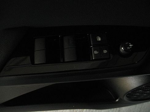 Certified 2021 Toyota Prius Prime XLE image 12