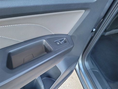 Used 2023 Volkswagen Atlas Cross Sport SE w/ Panoramic Sunroof Package image 12