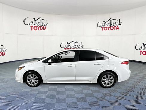 Used 2024 Toyota Corolla LE FWD image 4