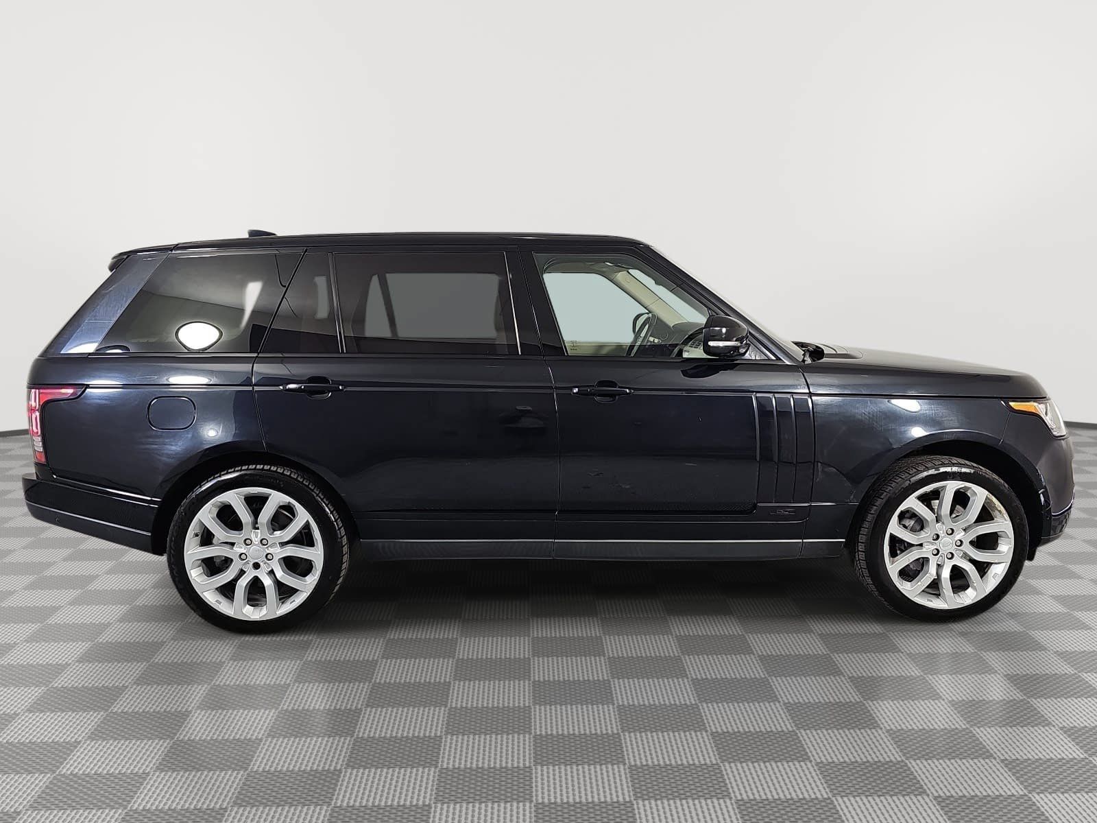 Used 2017 Land Rover Range Rover Long Wheelbase Supercharged AWD/4WD image 9