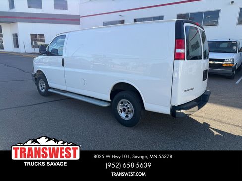 Used 2024 GMC Savana 2500 w/ Driver Convenience Package image 4