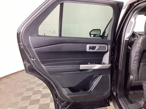 Certified 2023 Ford Explorer XLT w/ Equipment Group 202A AWD/4WD image 14