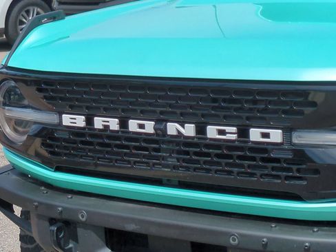 Used 2022 Ford Bronco Wildtrak AWD/4WD image 12