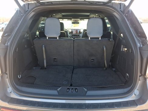 Certified 2025 Ford Explorer ST-Line w/ Premium Package image 32