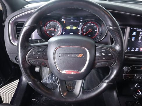 Used 2016 Dodge Charger SXT w/ Blacktop Package RWD image 11