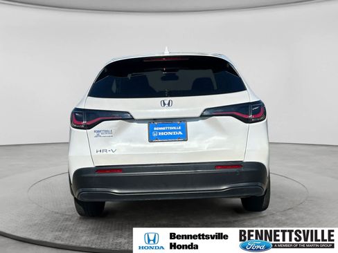 Used 2024 Honda HR-V LX image 6