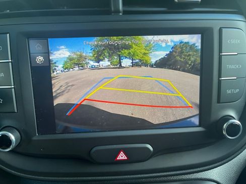 Used 2025 Kia Soul FWD image 21
