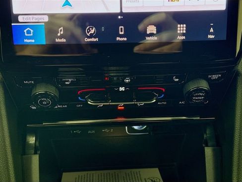 New 2025 Jeep Grand Cherokee L Limited image 16