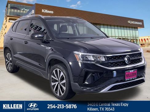 Used 2023 Volkswagen Taos SE image 9