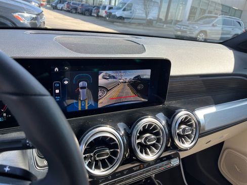 Certified 2026 Mercedes-Benz GLB 250 4MATIC image 23